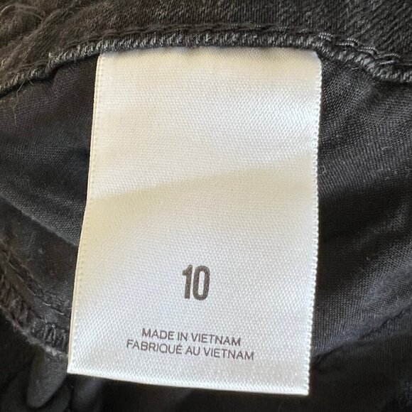 Express Distressed Black Overall Shorts - Picture 7 of 7